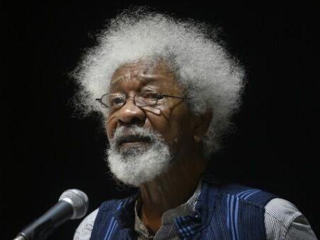 US revokes visa for Nigerian Nobel laureate Wole Soyinka